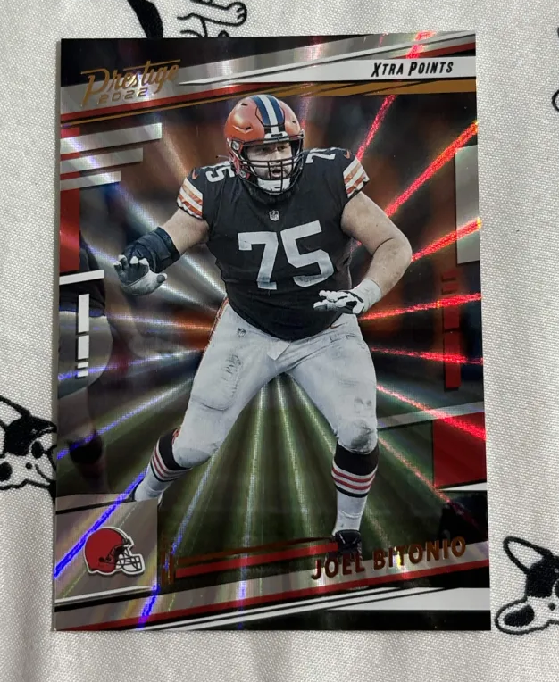 2022 Panini Prestige #72 Joel Bitonio Xtra Points parallel